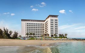 โรฟ ลา แมร์ บีช